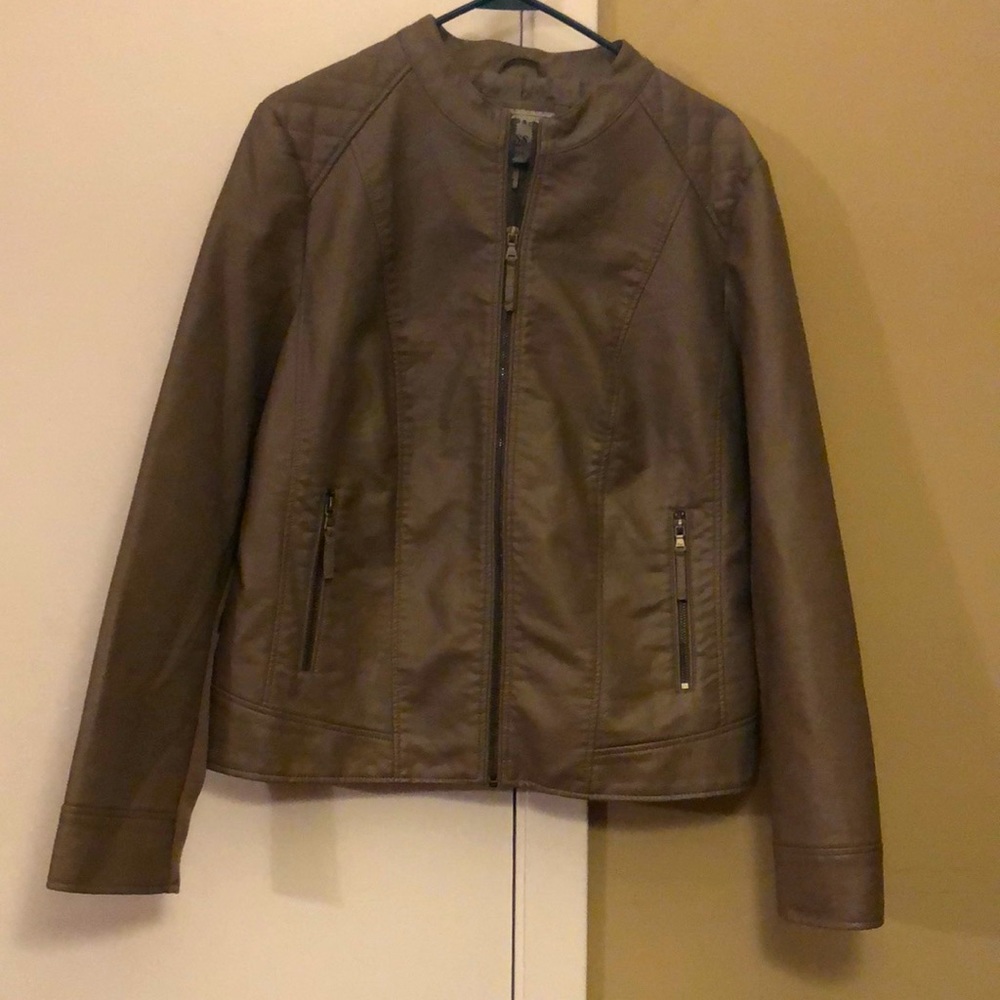 Bass taupe pleather coat XL